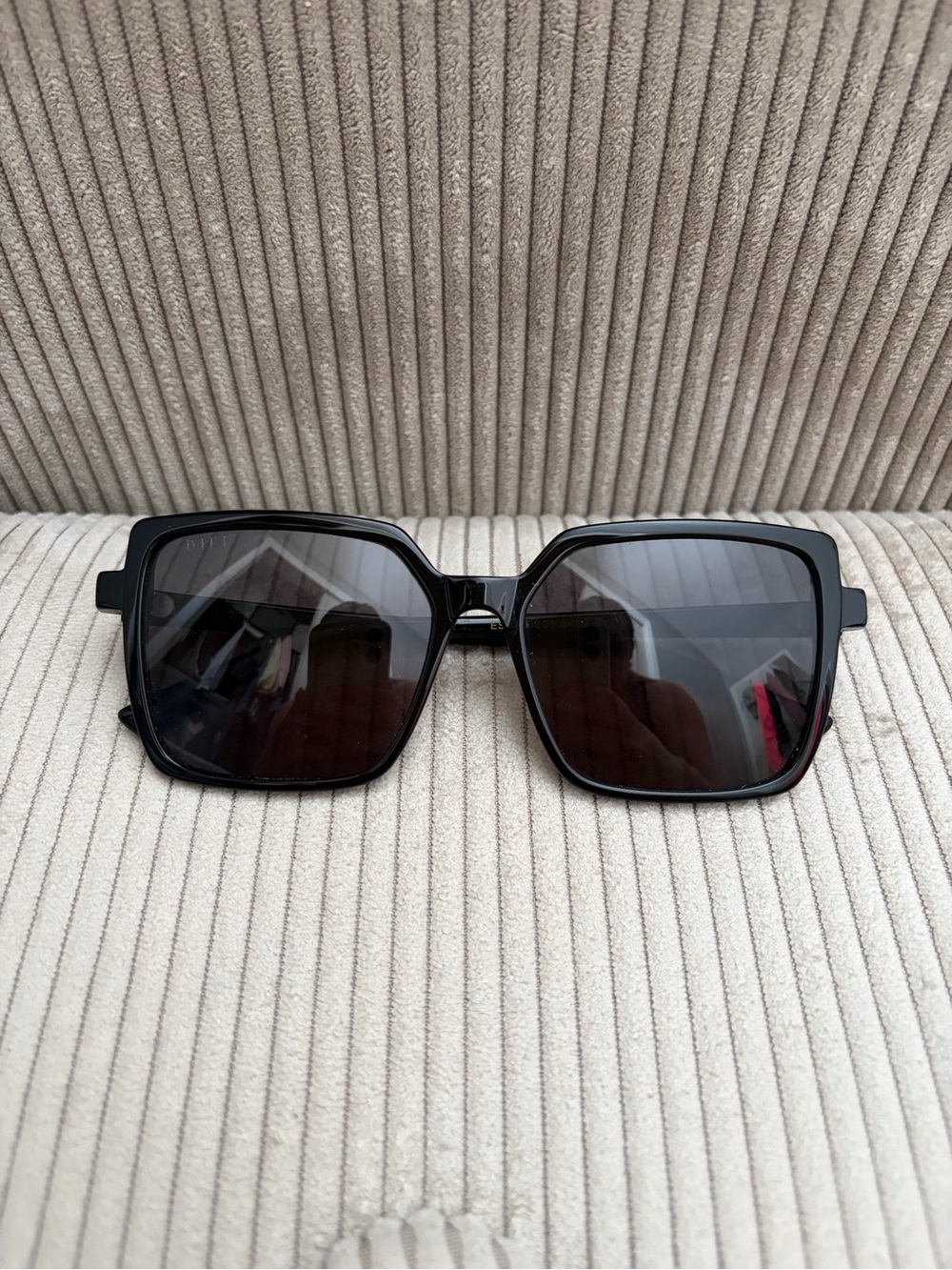 Diff Eyewear Black Oversized Square Sunglasses